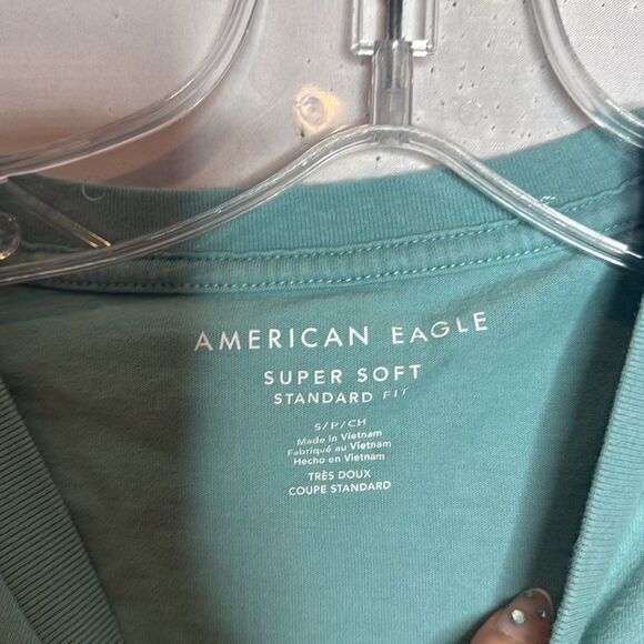 American Eagle Outfitters Men's Teal Graphic T-Shirt. Size Small. - Picture 3 of 5
